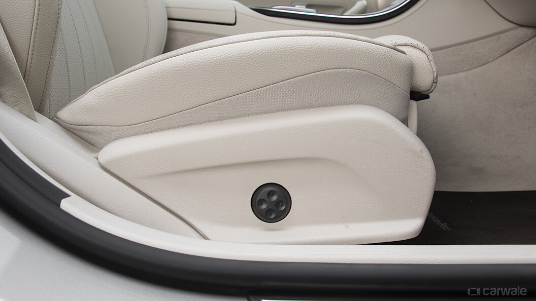 मर्सिडीज़ बेंज़ ई-क्लास ड्राइवर के लिए सीट इलेक्ट्रिक सीट एड्जस्टमेंट