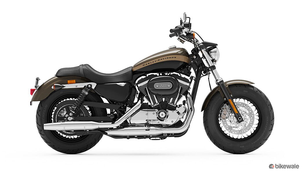 Harley-Davidson 1200 Custom Side