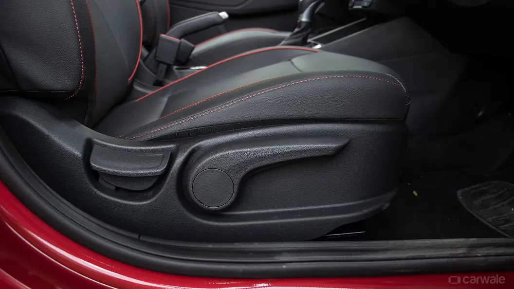 Verna Driver's Seat Adjustable underthigh Support Image, Verna Photos