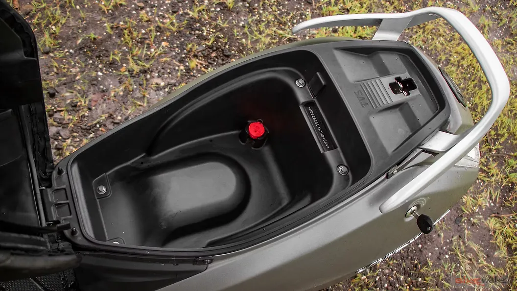 TVS Jupiter Underseat Storage Image BikeWale
