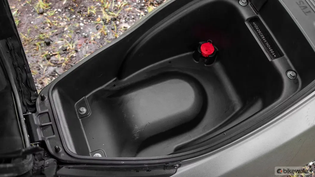 TVS Jupiter Underseat Storage Image BikeWale
