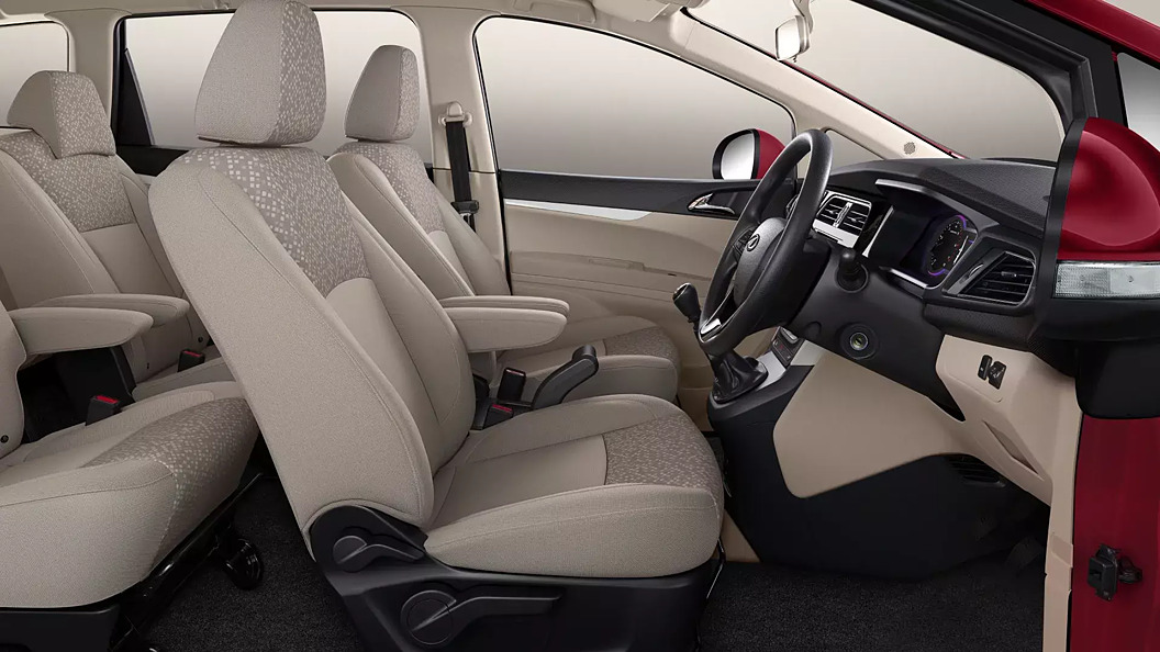 Marazzo Front Row Seats Image, Marazzo Photos In India - CarWale