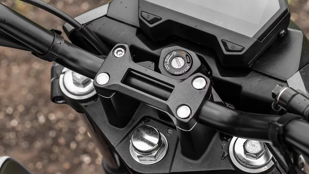 hero xtreme 160r handlebar