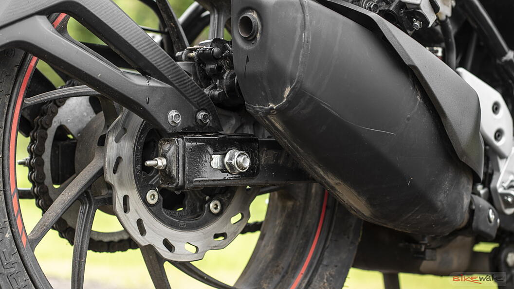 Hero Xtreme 160R Rear Brake Image – BikeWale