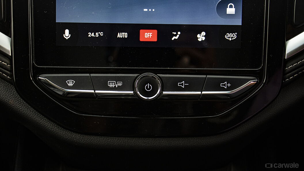 Discontinued MG Hector 2021 Dashboard Switches