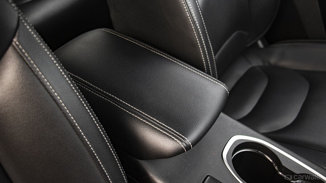 Discontinued MG Hector 2019 Front Centre Arm Rest