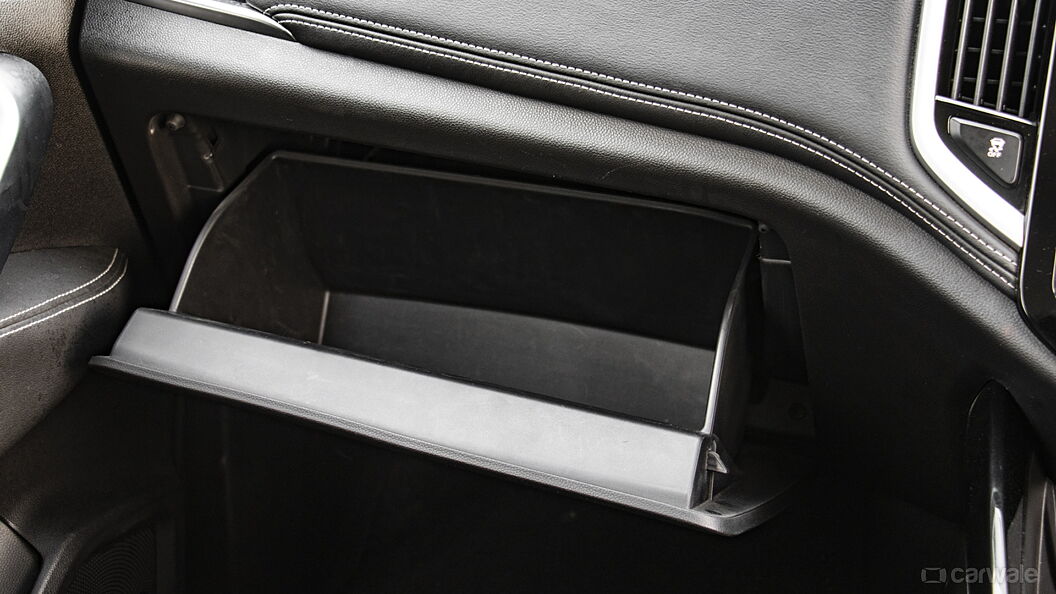 Discontinued MG Hector 2021 Glove Box