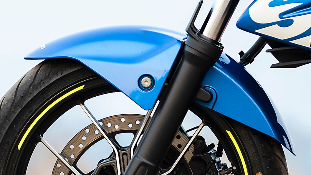 Suzuki gixxer outlet front mudguard