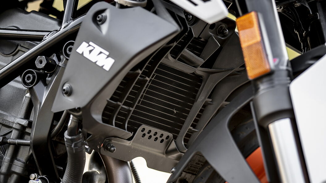 KTM 200 Duke 2021 Radiator Image BikeWale