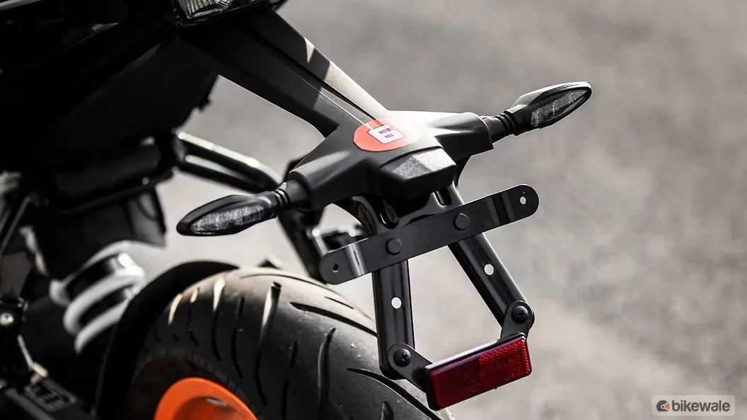 KTM 200 Duke [2021] Rear Fender Image – BikeWale