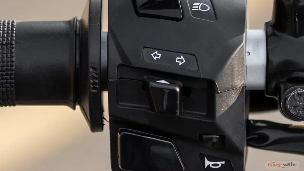 KTM 200 Duke [2021] Turn Indicators Switch Image BikeWale