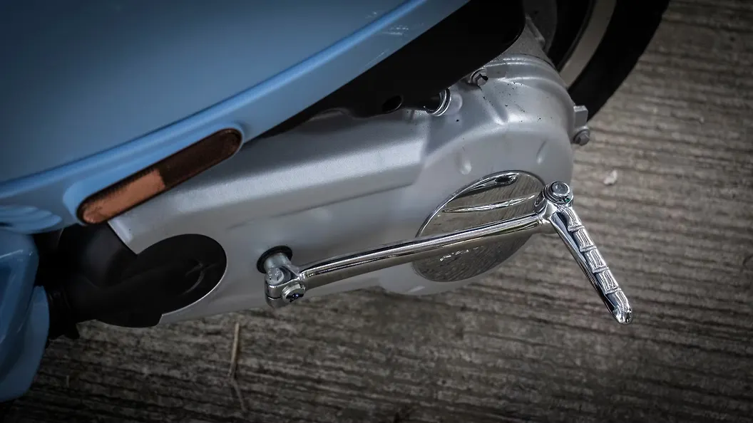 Vespa VXL 150 Kickstarter Image BikeWale