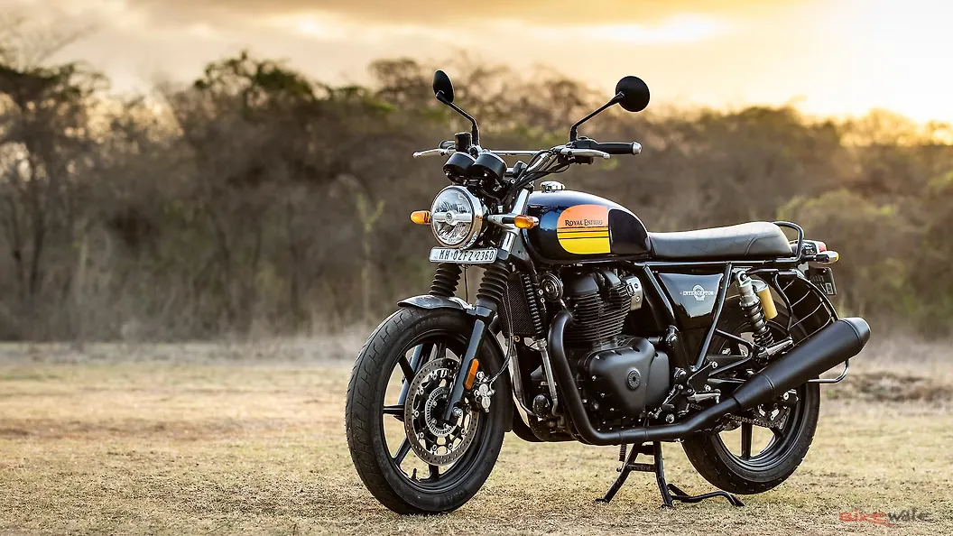 Royal Enfield Interceptor 650 Rear View Image – BikeWale