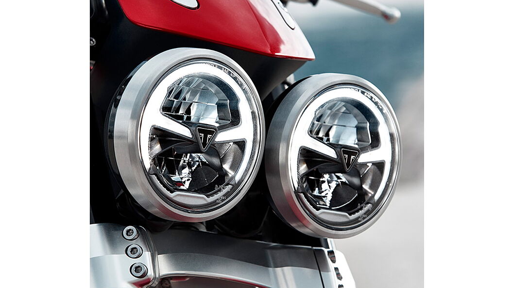 Triumph rocket store 3 headlight