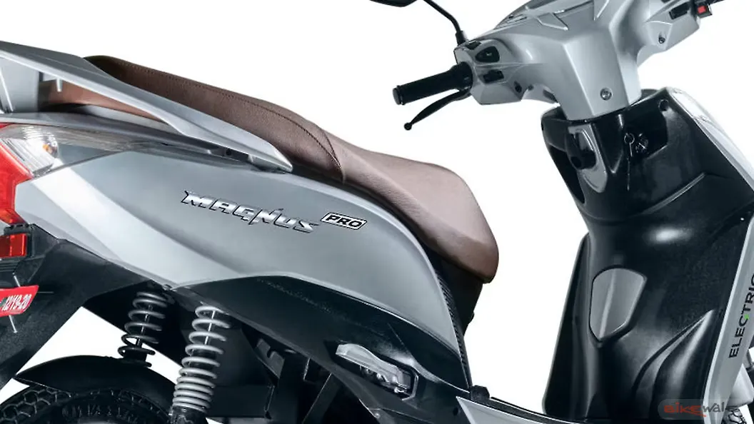 Ampere Magnus Pro Rear ThreeQuarter Image BikeWale