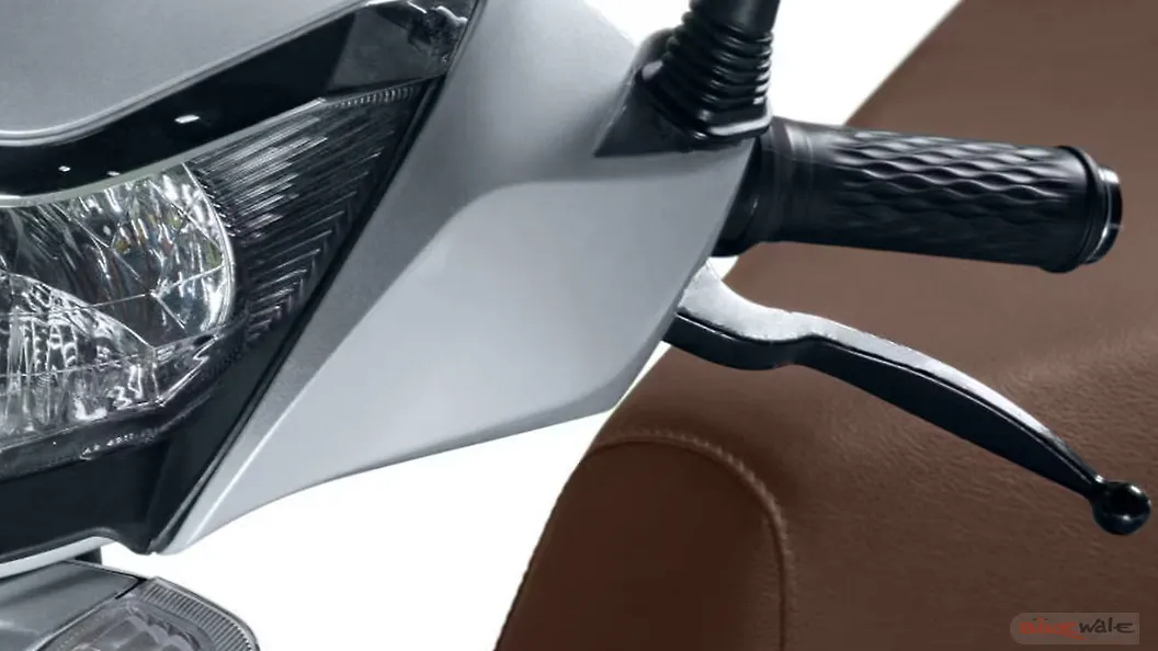 Ampere Magnus Pro Rear ThreeQuarter Image BikeWale