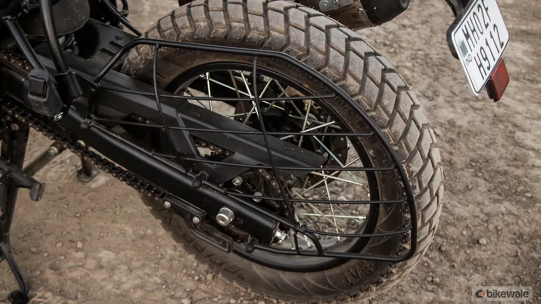 Royal Enfield Himalayan [2015-2023] Rear Fender Image – BikeWale