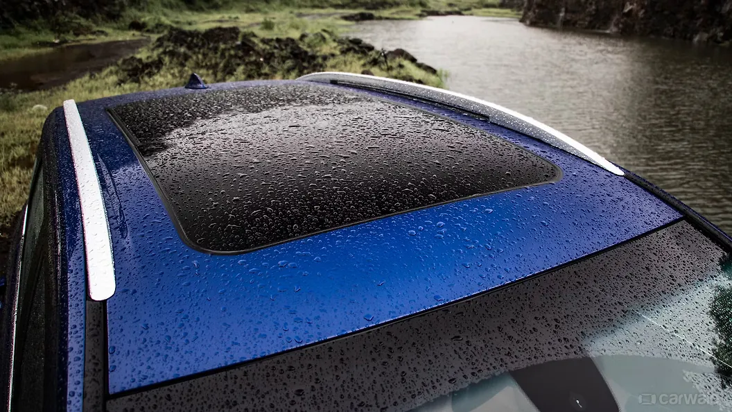 Hector Plus Sunroof/Moonroof Image, Hector Plus Photos in India CarWale