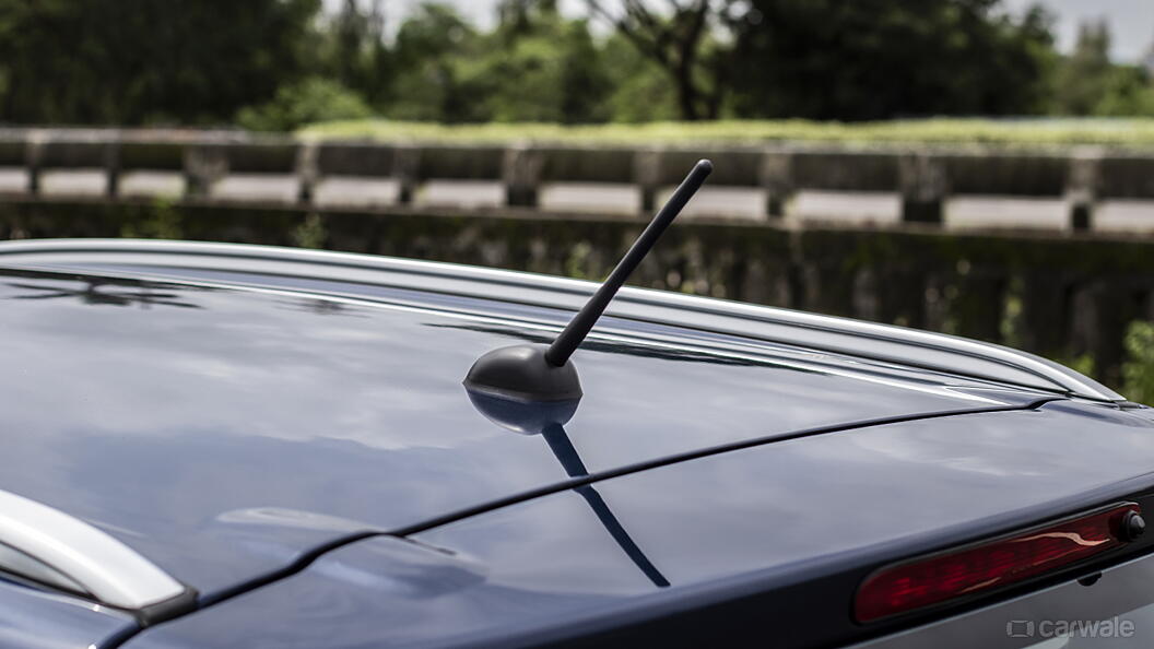 S-Cross Antenna Image, S-Cross Photos in India - CarWale