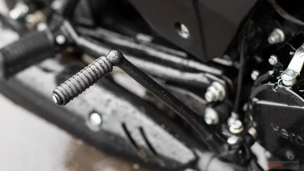 Hero Passion Pro Fuel Tank Image BikeWale