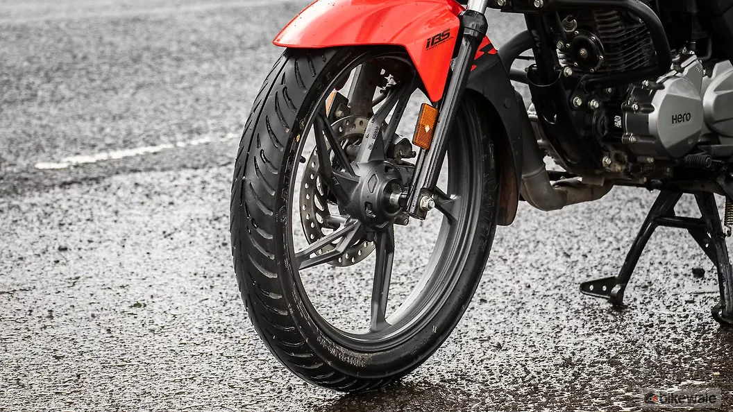 Hero Glamour Rear Wheel & Tyre Image BikeWale