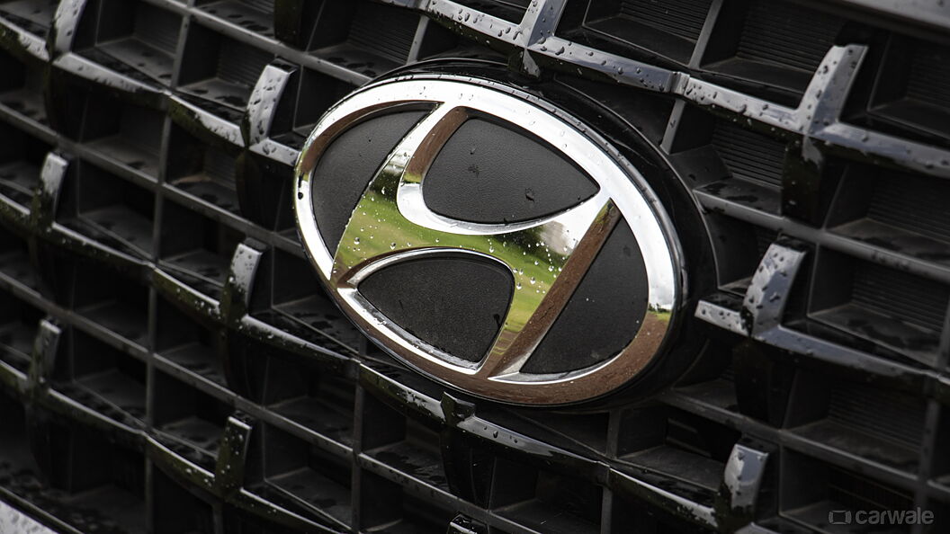 Discontinued Hyundai Venue 2019 Front Logo