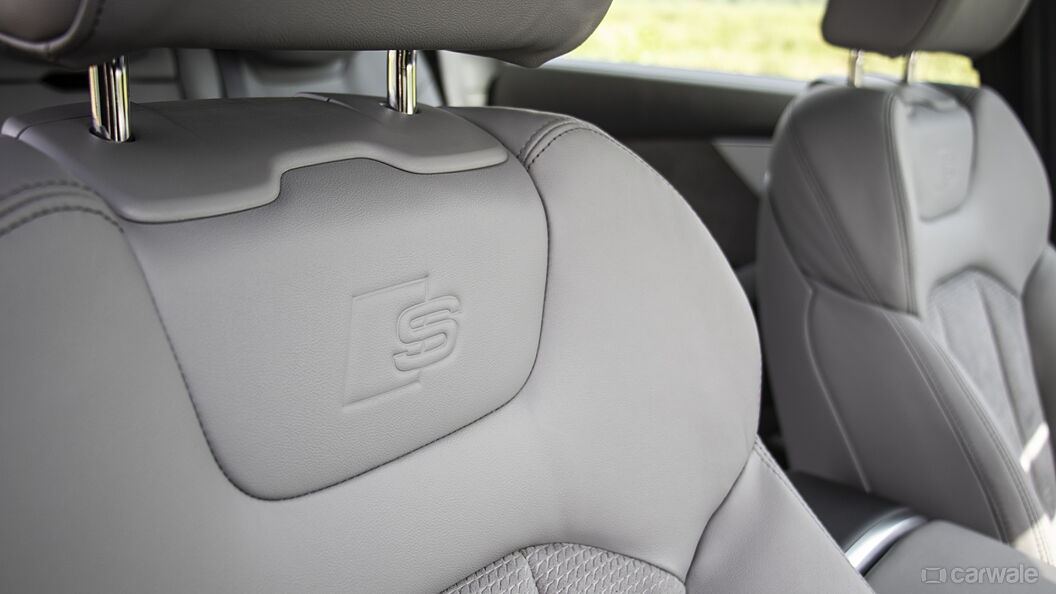 Audi Q8 Front Row Seats