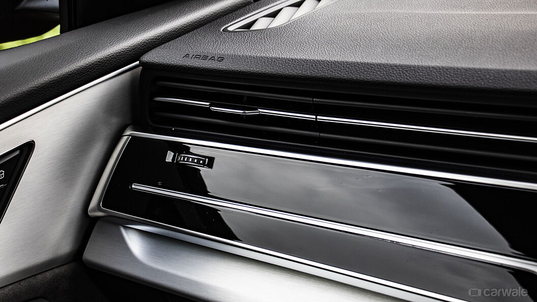 Audi Q8 Right Side Air Vents