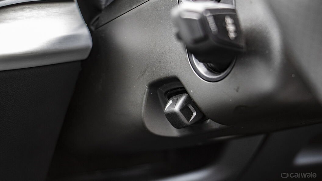 Audi Q8 Steering Adjustment Lever/Controller
