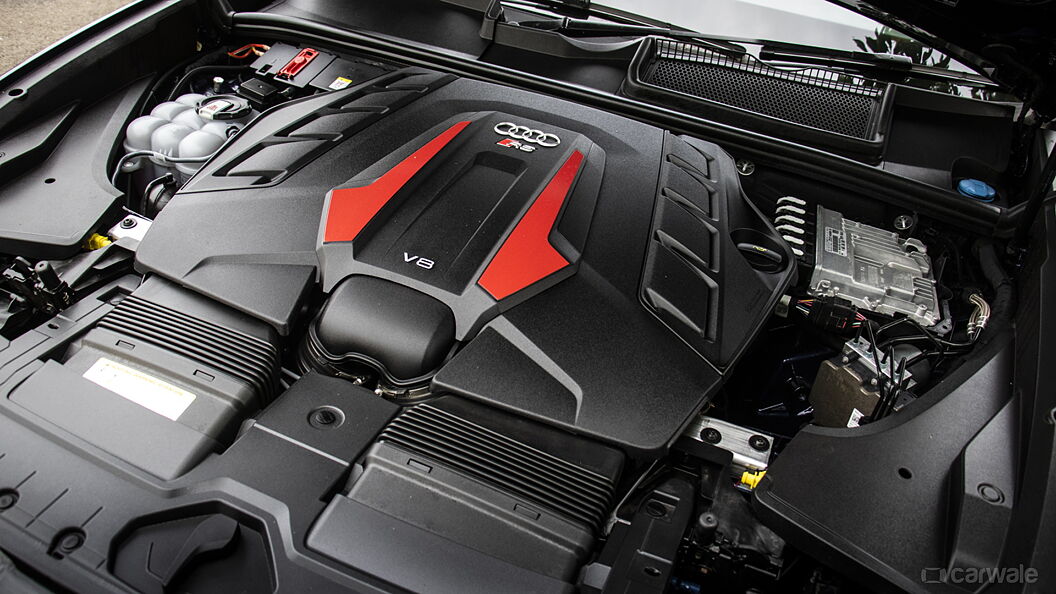 Audi RS Q8 Engine Shot