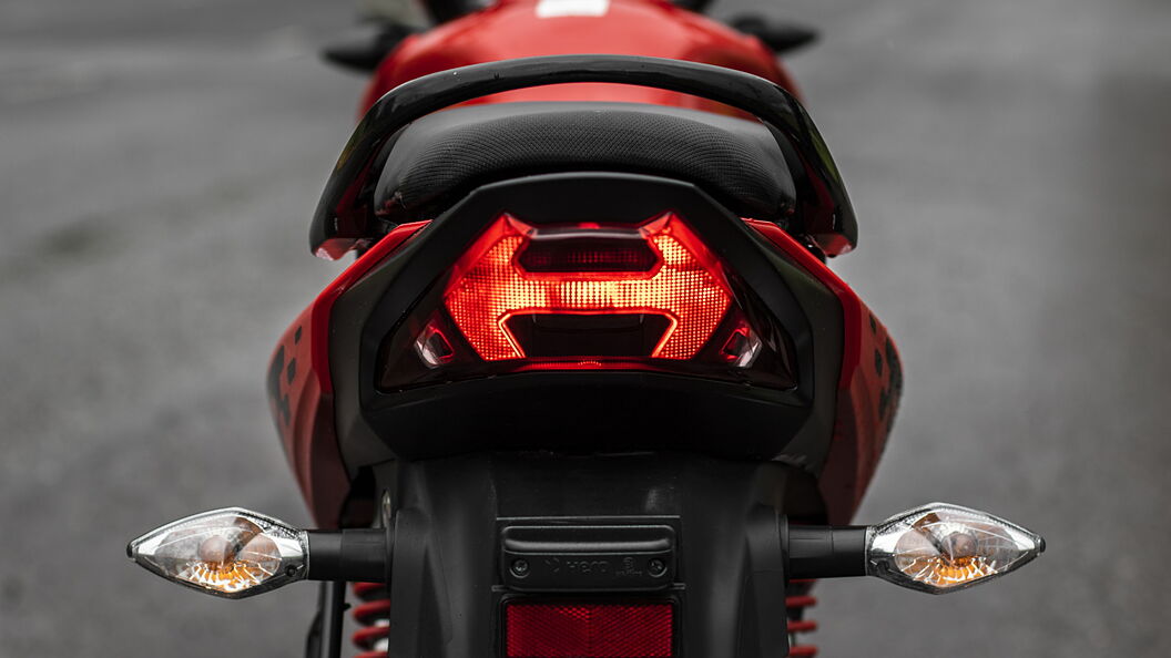 Glamour bike 2025 tail light cover