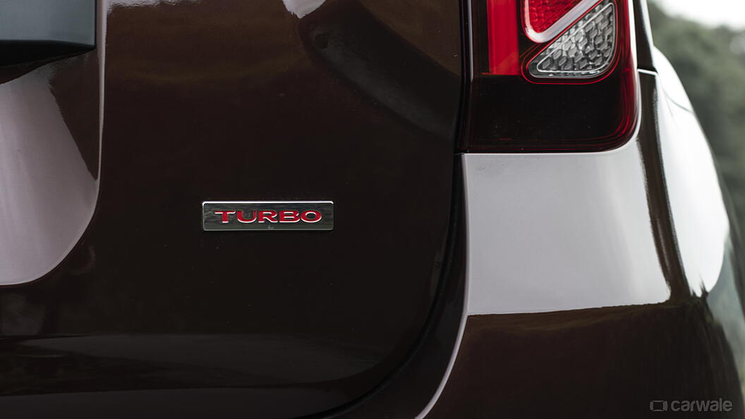 Duster Rear Logo Image, Duster Photos in India - CarWale