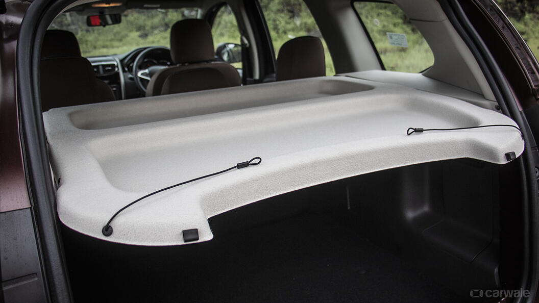 Duster Rear Parcel Shelf/Retractable Image, Duster Photos in India ...