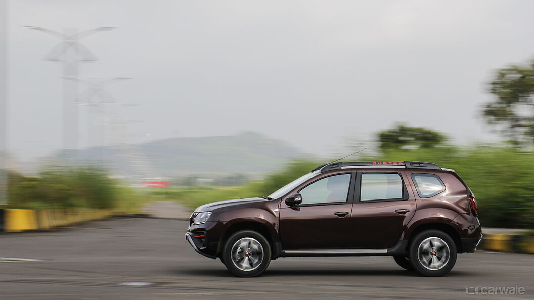 Renault Duster [2020-2022] Right Side View