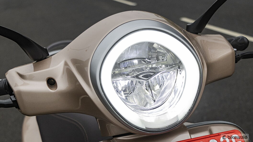 Bajaj Chetak Daytime Running Lamp Image – BikeWale