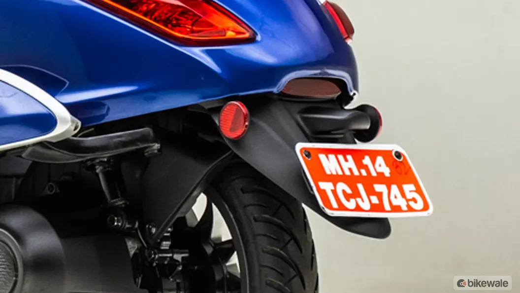 Bajaj Chetak [2020-2024] Rear Tyre Image – BikeWale