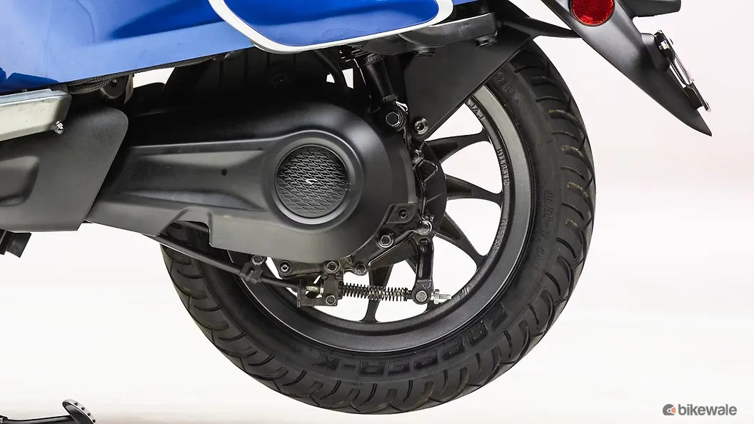 Bajaj Chetak Rear Alloy Wheel Image – BikeWale