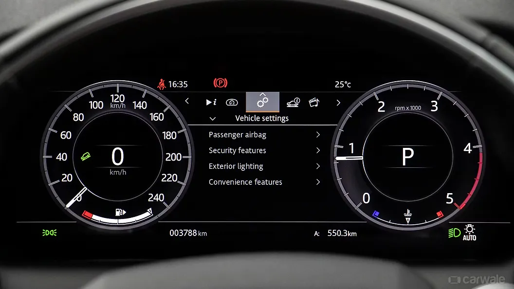 Discovery Sport Steering Wheel Image, Discovery Sport Photos in India