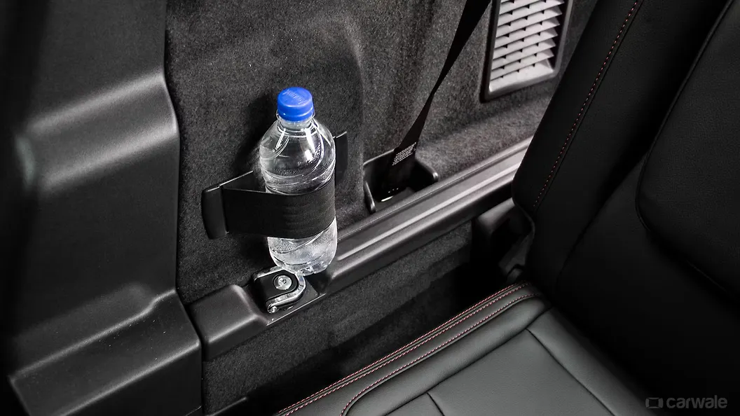 Discovery Sport Third Row Cup Holders Image, Discovery Sport Photos in