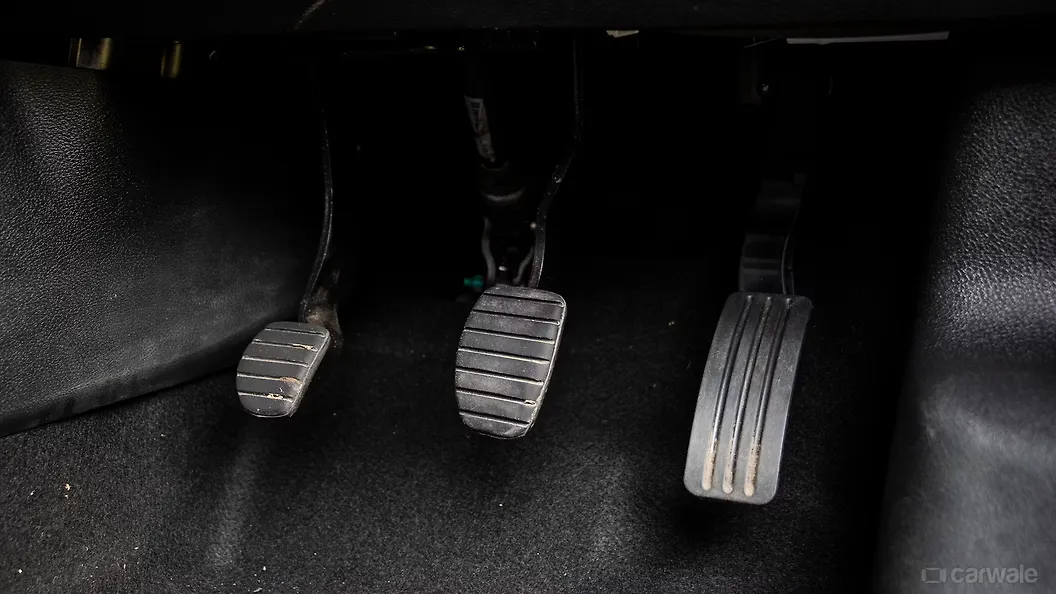 Kicks Pedals/Foot Controls Image, Kicks Photos in India CarWale