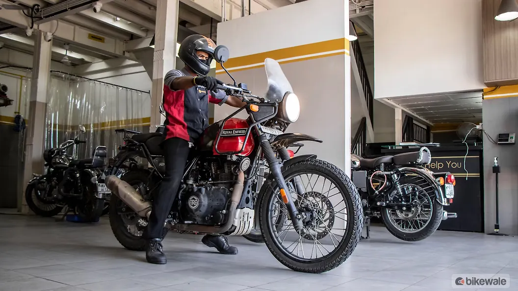 Royal Enfield Himalayan [2015-2023] Right Front Three Quarter