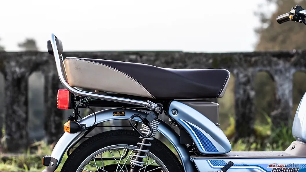 TVS XL100 Comfort Bike Seat Image BikeWale