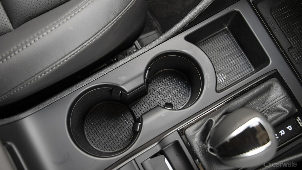 Discontinued Hyundai Tucson 2020 Cup Holders