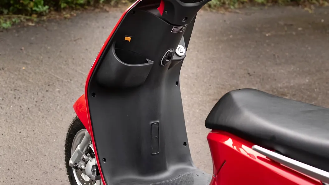 GT board ウェア　レッド GA-Z97X-Gaming GT (rev. 1.0) Gallery | Motherboard