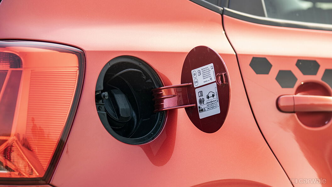 Volkswagen Polo Open Fuel Lid