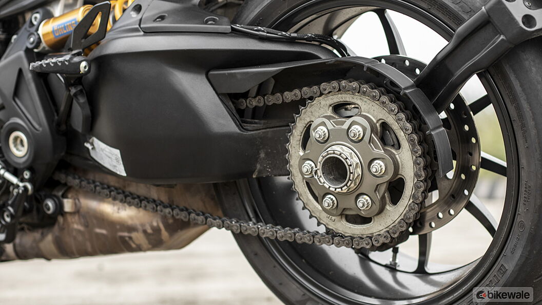 Ducati Diavel 1260 Rear Alloy Wheel Image – BikeWale