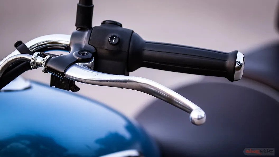Royal Enfield Meteor 350 Clutch Lever Image BikeWale