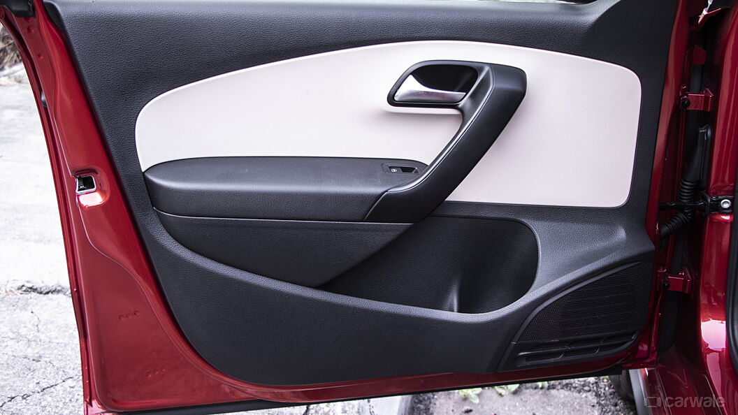 Volkswagen Vento Front Right Door Pad Handle