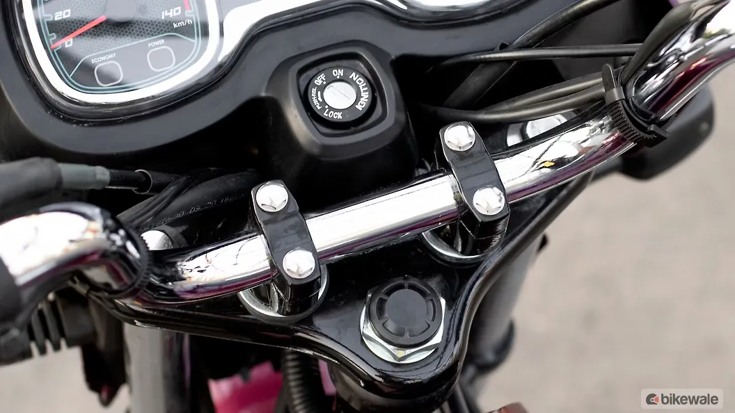 TVS Radeon Handle Bar Image BikeWale