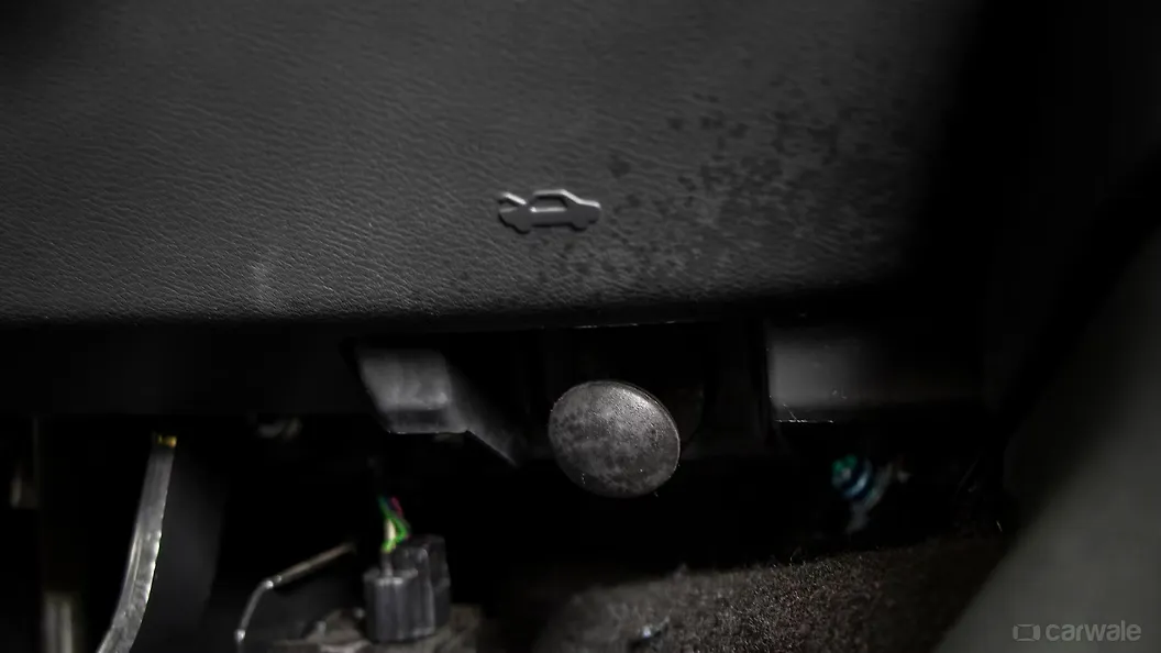 Magnite Boot Release Lever/Fuel Lid Release Lever Image, Magnite Photos